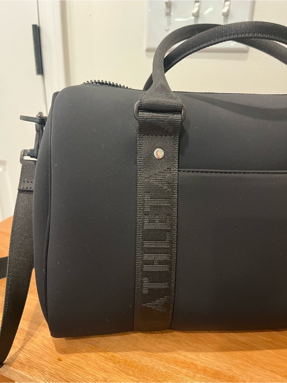 Athleta Diem Speedster in black - Picture 2 of 8